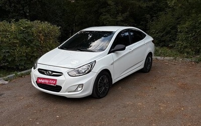 Hyundai Solaris II рестайлинг, 2011 год, 750 000 рублей, 1 фотография