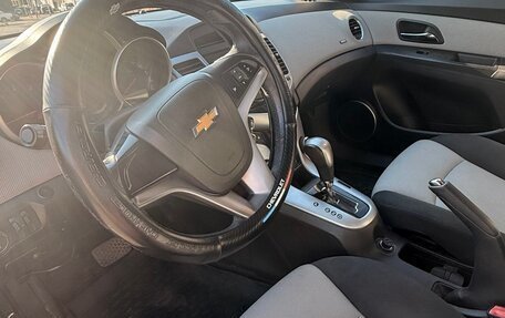 Chevrolet Cruze II, 2011 год, 890 000 рублей, 6 фотография