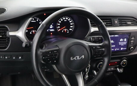 KIA Rio IV, 2021 год, 1 799 000 рублей, 8 фотография
