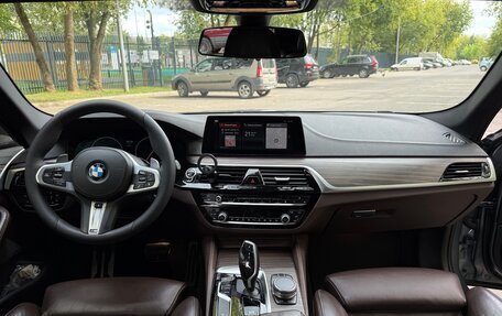 BMW 5 серия, 2019 год, 4 900 000 рублей, 8 фотография