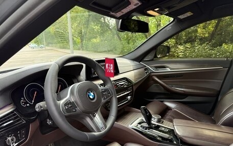 BMW 5 серия, 2019 год, 4 900 000 рублей, 7 фотография