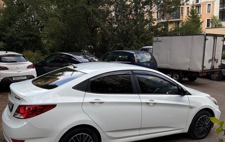 Hyundai Solaris II рестайлинг, 2011 год, 750 000 рублей, 5 фотография