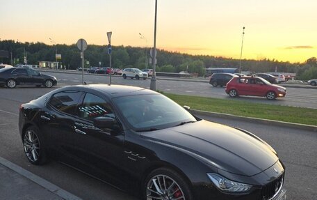 Maserati Ghibli, 2013 год, 2 100 000 рублей, 2 фотография