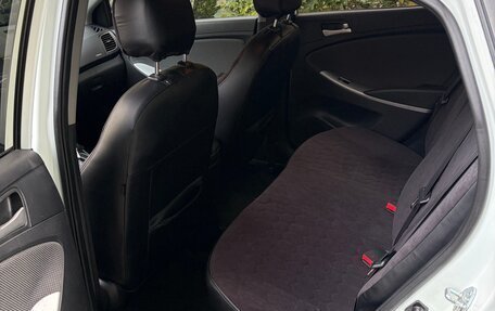 Hyundai Solaris II рестайлинг, 2011 год, 750 000 рублей, 9 фотография