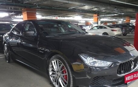 Maserati Ghibli, 2013 год, 2 100 000 рублей, 3 фотография