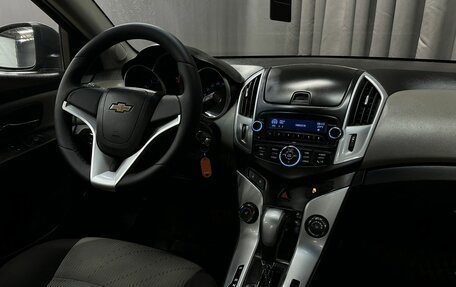 Chevrolet Cruze II, 2013 год, 699 777 рублей, 8 фотография