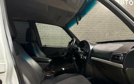 Chevrolet Niva I рестайлинг, 2012 год, 430 000 рублей, 8 фотография