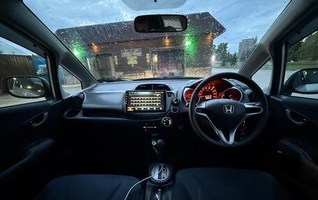 Honda Fit III, 2009 год, 550 000 рублей, 6 фотография