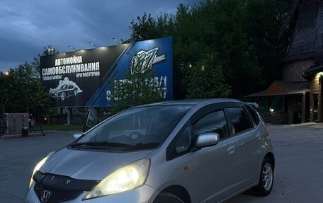 Honda Fit III, 2009 год, 550 000 рублей, 7 фотография