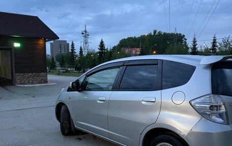 Honda Fit III, 2009 год, 550 000 рублей, 15 фотография