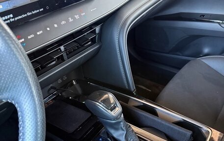 Toyota Camry, 2024 год, 3 530 000 рублей, 5 фотография