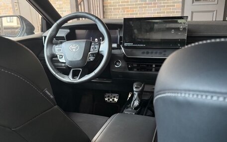 Toyota Camry, 2024 год, 3 530 000 рублей, 13 фотография