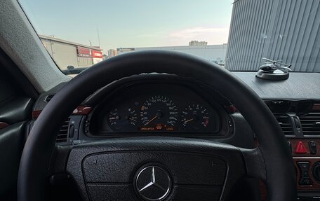 Mercedes-Benz E-Класс, 1999 год, 490 000 рублей, 10 фотография