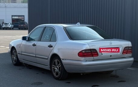 Mercedes-Benz E-Класс, 1999 год, 490 000 рублей, 6 фотография