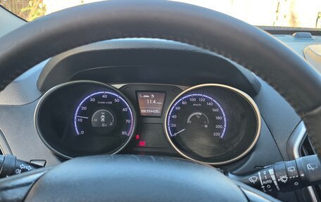 Hyundai ix35 I рестайлинг, 2010 год, 930 000 рублей, 3 фотография