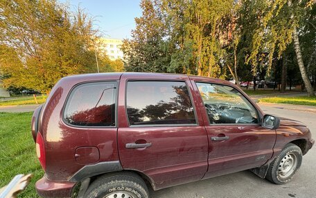 Chevrolet Niva I рестайлинг, 2004 год, 220 000 рублей, 2 фотография