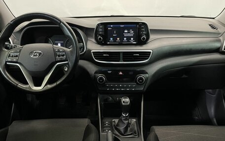 Hyundai Tucson III, 2018 год, 2 100 000 рублей, 9 фотография