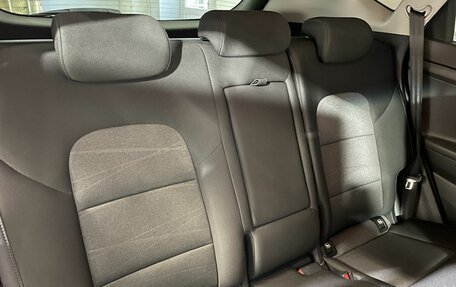 Hyundai Tucson III, 2018 год, 2 100 000 рублей, 11 фотография