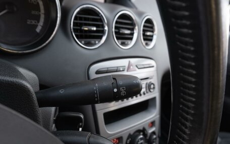 Peugeot 308 II, 2011 год, 399 000 рублей, 14 фотография