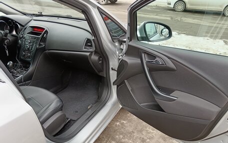 Opel Astra J, 2013 год, 730 000 рублей, 6 фотография