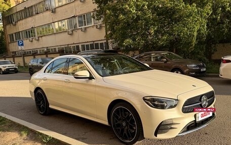 Mercedes-Benz E-Класс, 2022 год, 6 750 000 рублей, 3 фотография