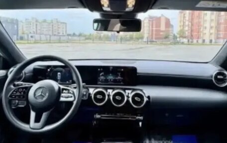 Mercedes-Benz A-Класс, 2018 год, 1 720 000 рублей, 8 фотография