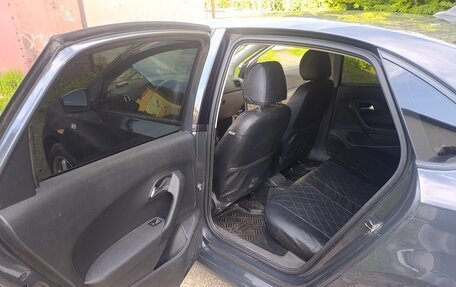 Volkswagen Polo VI (EU Market), 2018 год, 700 000 рублей, 17 фотография
