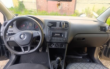 Volkswagen Polo VI (EU Market), 2018 год, 700 000 рублей, 20 фотография