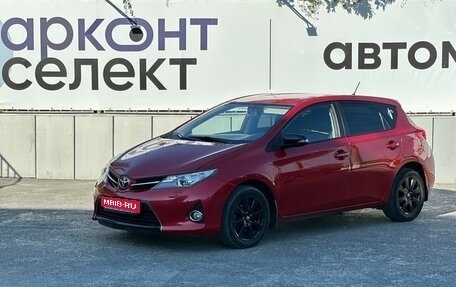 Toyota Auris II, 2013 год, 1 190 000 рублей, 1 фотография