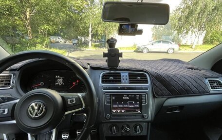 Volkswagen Polo VI (EU Market), 2018 год, 1 820 000 рублей, 7 фотография