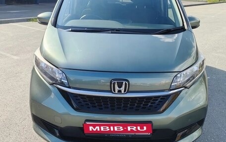 Honda Freed II, 2020 год, 1 610 000 рублей, 4 фотография