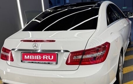 Mercedes-Benz E-Класс, 2013 год, 1 200 000 рублей, 3 фотография