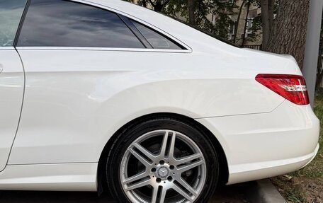 Mercedes-Benz E-Класс, 2013 год, 1 200 000 рублей, 14 фотография