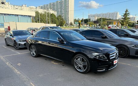 Mercedes-Benz E-Класс, 2019 год, 6 000 000 рублей, 3 фотография
