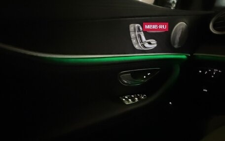 Mercedes-Benz E-Класс, 2019 год, 6 000 000 рублей, 10 фотография