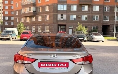 Hyundai Elantra V, 2011 год, 950 000 рублей, 5 фотография