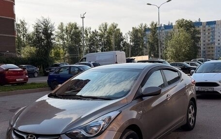 Hyundai Elantra V, 2011 год, 950 000 рублей, 2 фотография