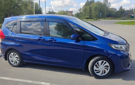 Honda Freed II, 2017 год, 1 550 000 рублей, 4 фотография