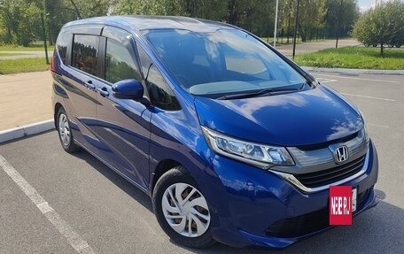 Honda Freed II, 2017 год, 1 550 000 рублей, 3 фотография