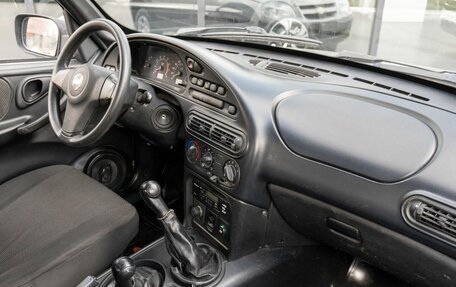Chevrolet Niva I рестайлинг, 2011 год, 382 400 рублей, 6 фотография