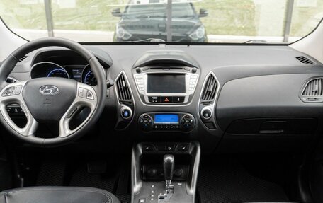 Hyundai ix35 I рестайлинг, 2011 год, 1 000 000 рублей, 7 фотография