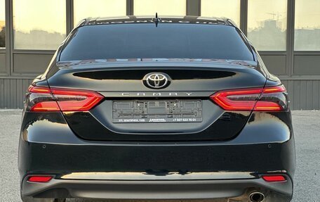 Toyota Camry, 2018 год, 2 570 000 рублей, 7 фотография