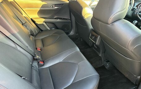 Toyota Camry, 2018 год, 2 570 000 рублей, 30 фотография