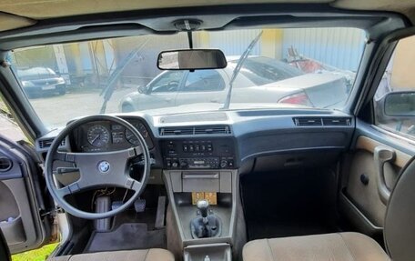 BMW 7 серия, 1986 год, 320 000 рублей, 2 фотография