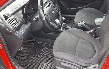 KIA Rio III рестайлинг, 2012 год, 700 000 рублей, 17 фотография