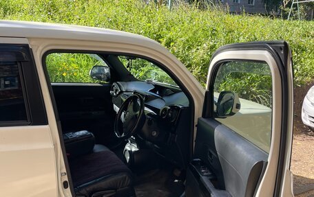 Toyota bB II рестайлинг, 2009 год, 950 000 рублей, 4 фотография