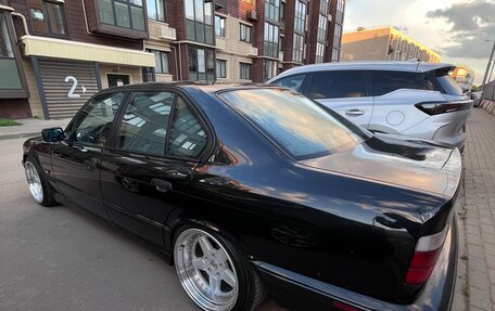 BMW 5 серия, 1995 год, 500 000 рублей, 18 фотография
