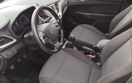 Hyundai Solaris II рестайлинг, 2017 год, 1 270 000 рублей, 3 фотография