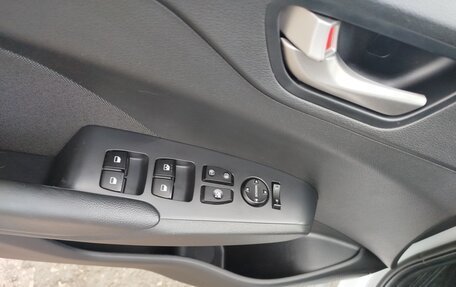 Hyundai Solaris II рестайлинг, 2017 год, 1 270 000 рублей, 9 фотография