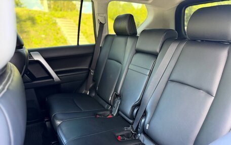 Toyota Land Cruiser Prado 150 рестайлинг 2, 2021 год, 4 500 000 рублей, 16 фотография